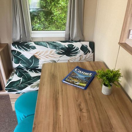 Newquay Bay Resort Oakley 6 Birth Caravan Buitenkant foto